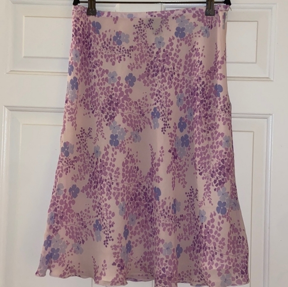 100% Silk ANN TAYLOR floral semi sheer midi skirt - Picture 5 of 6